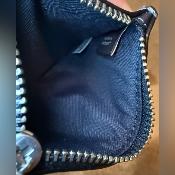 đź’™COACHđź’™Blue Multi Flower Bow Print Shaped Card Case/NWT - Picture 5 of 8